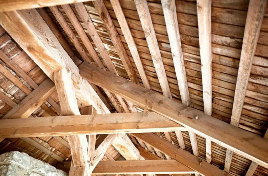 Rénovation charpente bois Castelnaudary